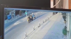 فيديو: اعتقال سائق بعد تسببه بحادث دهس "ضرب وهرب" في يافا